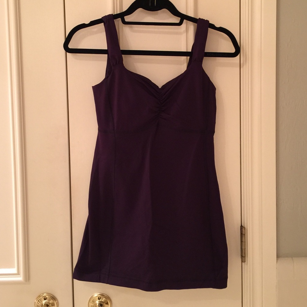 Lululemon top
